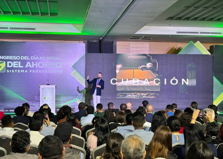 SISTEMA FEDECRÉDITO impulsa la educación financiera y el hábito del ahorro en el Congreso del Día Mundial del Ahorro 2025