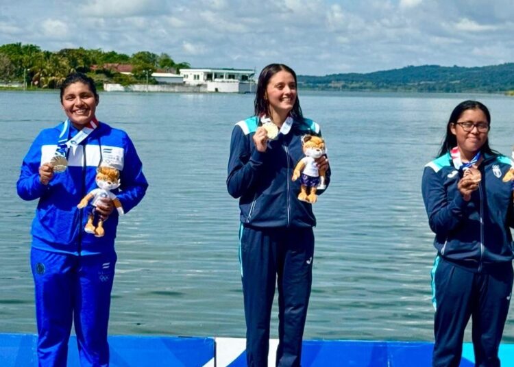 El Salvador brilla en Guatemala 2025 con tres nuevas medallas de plata en aguas abiertas y taekwondo