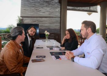 Gobierno impulsa el turismo médico con el primer simposio sobre salud y longevidad en El Salvador