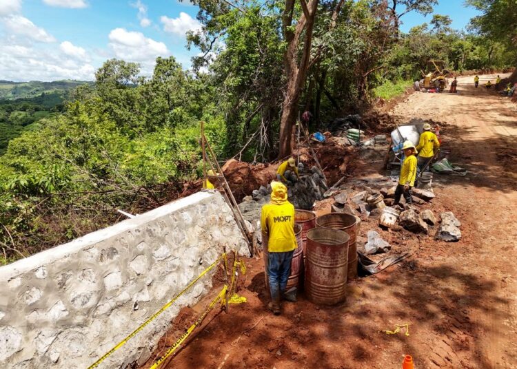 Gobierno avanza con modernización de carretera que conecta a Yayantique en La Unión