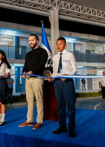 Bukele transforma El Salvador: de la seguridad reconquistada a escuelas nuevas para las futuras generaciones