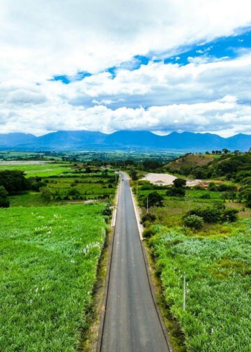 Mejoran conectividad en Chalchuapa con pavimentación de calle hacia cantón El Coco