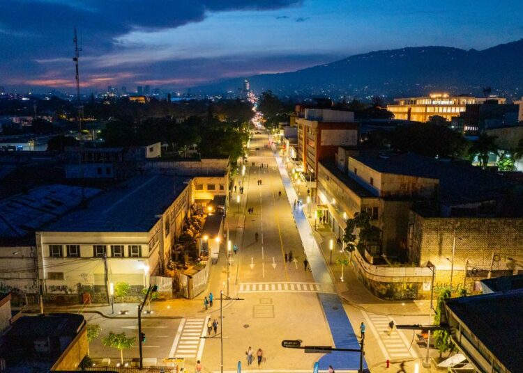 El Corredor Urbano Rubén Darío transforma el corazón de San Salvador en un espacio moderno y vibrante