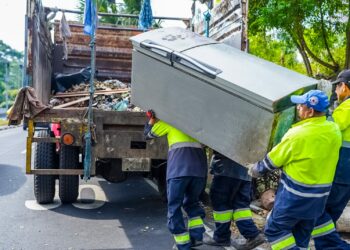 Alcaldía de San Salvador Centro impulsa limpieza masiva en comunidades