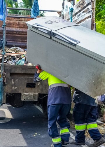 Alcaldía de San Salvador Centro impulsa limpieza masiva en comunidades