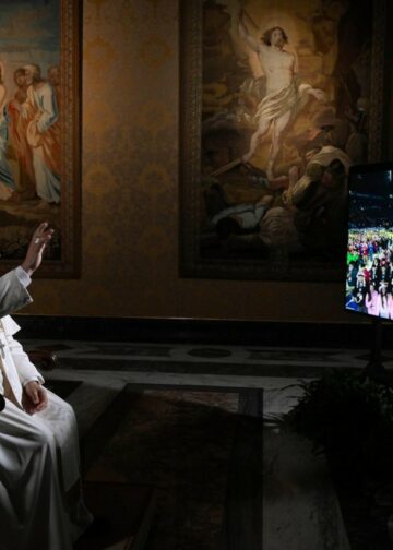 El papa pide a los jóvenes estadounidenses vivir su fe lejos de la polarización política