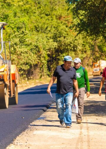 Continúan mejorando la conectividad vial en la zona de El Pilón, en Conchagua