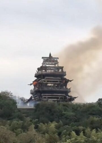 Incendio devasta templo milenario de Yongqing en China