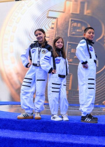 Salvadoreños representarán al país en Olimpiada Mundial dé Robótica 2025