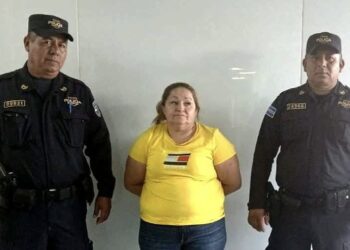 Capturan a pandillera veterana de la MS cuando hurtaba productos de un supermercado