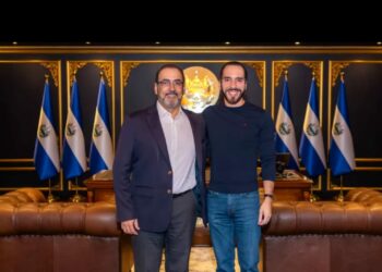 Presidente del CAF resalta su apoyo al Gobierno de El Salvador en el lanzamiento de DoctorSV