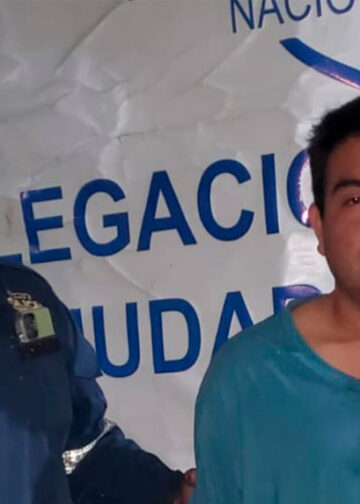 Capturan a conductor ebrio que chocó contra un vehículo y una vivienda en Ciudad Delgado