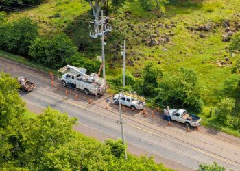 Gobierno refuerza la infraestructura eléctrica para responder al crecimiento del país