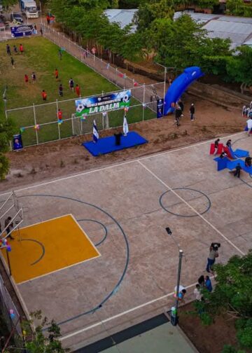 Santa Ana Centro entrega nueva cancha para fomentar deporte y convivencia juvenil