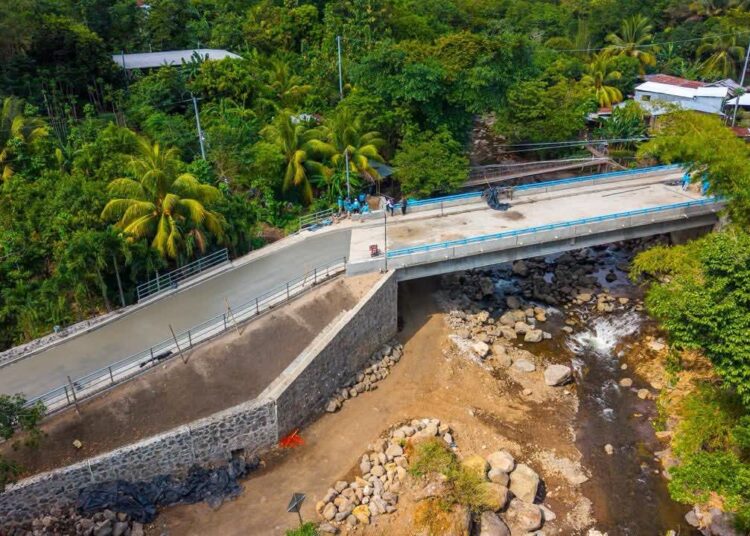 Avanza a paso firme la construcción del paso vehicular en El Caulote
