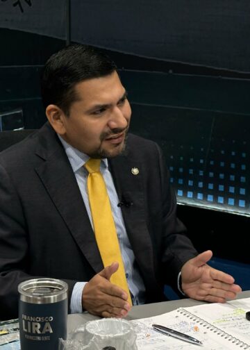 Diputado de ARENA Francisco Lira evade responder si su partido tiene un candidato presidencial