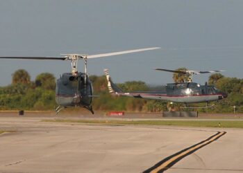 Estados Unidos transfiere dos helicópteros UH-1N Huey a El Salvador