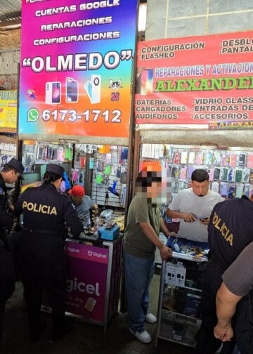 Ejecutan operativo contra vendedores de celulares robados en Santa Tecla Y Lourdes