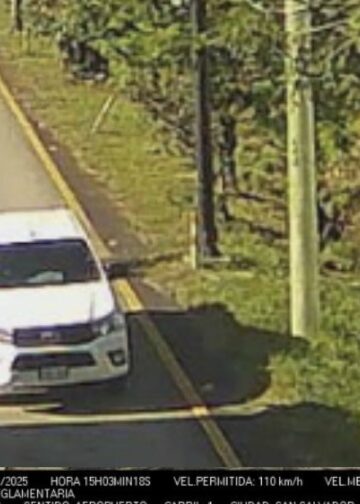 Sistema fotomultas permite sancionar a sujeto que conducía a 158 km/h, en carretera a Comalapa