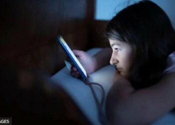 Parlamento Europeo evalúa limitar uso de redes sociales a menores de 16 años