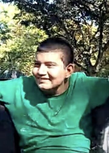 Encuentran sano y salvo a joven con autismo que se perdió en Usulután