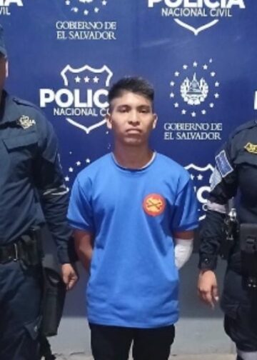 Motociclista sin licencia provoca accidente en Ahuachapán y será remitido por lesiones culposas