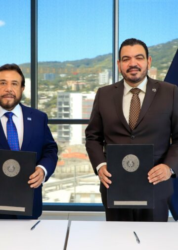 Vicepresidente Félix Ulloa y PGR establecen alianza para fortalecer y modernizar el servicio público