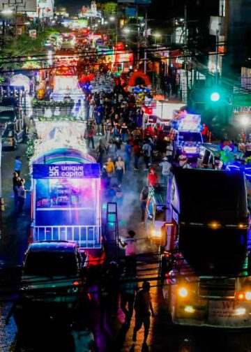 Salvadoreños disfrutan del desfile en el Carnaval de San Miguel