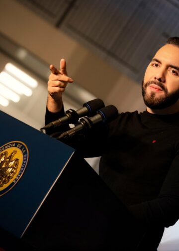 Presidente Bukele resalta crecimiento económico del país gracias al rubro de la construcción