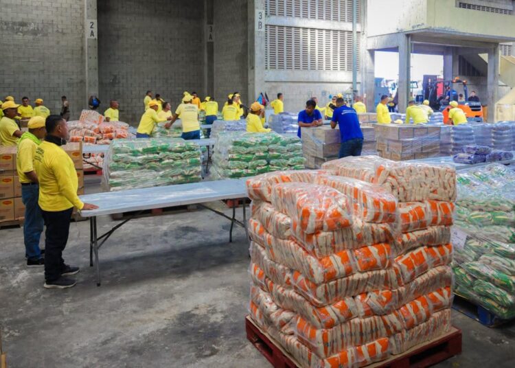 El Salvador prepara nuevo lote de ayuda humanitaria que se enviará a Jamaica