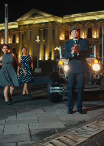 Alex Zurdo graba su nuevo videoclip en el Palacio Nacional de San Salvador