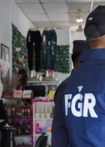 Más de 1,200 dispositivos fueron incautados a vendedores de celulares robados de Apopa