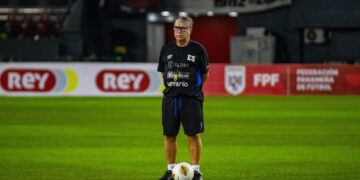 Bolillo Gómez: “El Salvador aún no está listo para dar resultados”