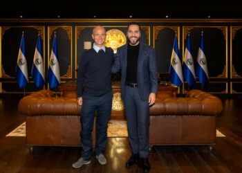 Presidentes Bukele y Niall Harbison unen esfuerzos para lanzar un programa modelo de rescate animal en El Salvador