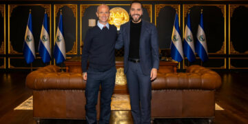 Presidentes Bukele y Niall Harbison unen esfuerzos para lanzar un programa modelo de rescate animal en El Salvador
