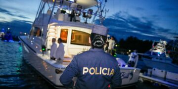 Pescadores extranjeros elogian la atención migratoria y la seguridad durante el Torneo del Marlín en El Salvador