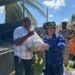 Equipos salvadoreños distribuyen alimentos y agua en comunidades afectadas de Jamaica