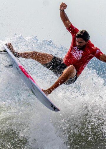 Bryan Pérez clasifica a la siguiente ronda tras obtener segundo lugar en su heat