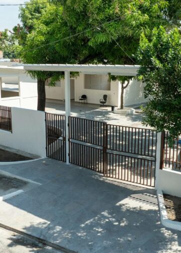 Estudiantes del Centro Escolar Reino de Dinamarca disfrutan de un ambiente renovado que promueve el aprendizaje y la convivencia