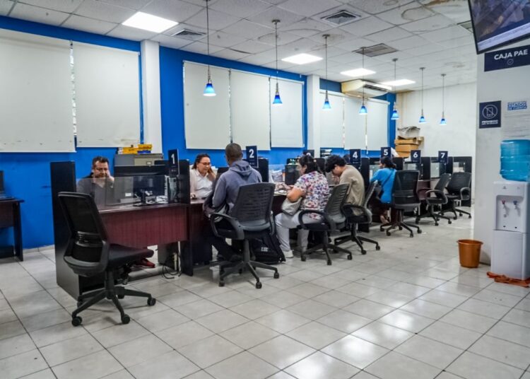 Ciudadanos tienen hasta el 31 de diciembre para aprovechar dispensa de intereses moratorios en San Salvador Centro