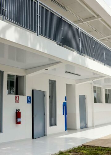 San Salvador recibe 40 de las 70 escuelas inauguradas y fortalece la infraestructura educativa del departamento