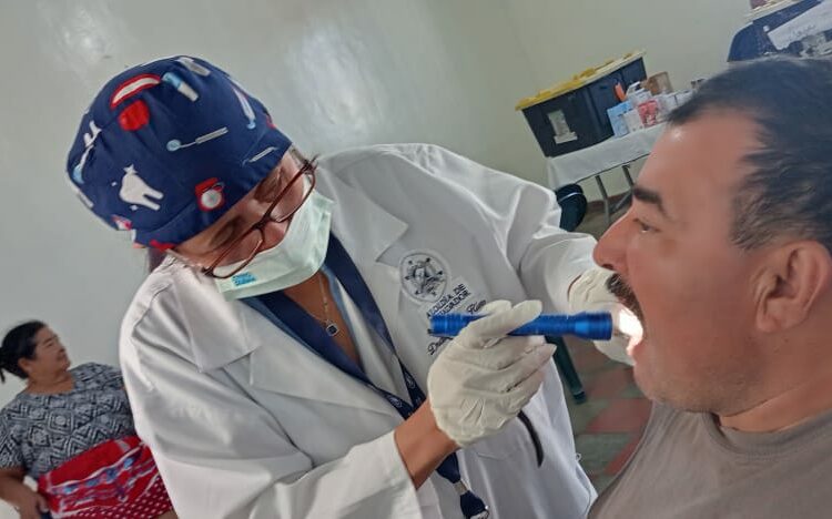 Brigadas médicas municipales acercan atención gratuita a comunidades de San Salvador Centro