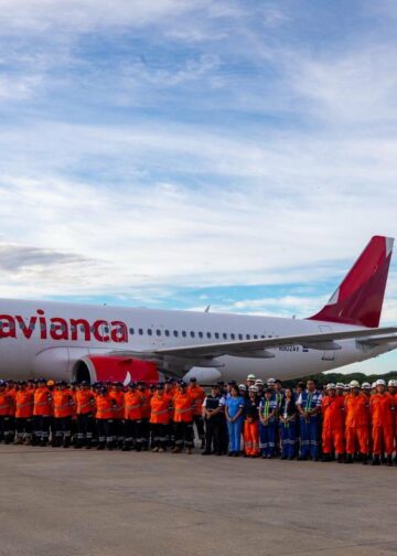 Primer grupo de rescatistas salvadoreños vuelve al país tras apoyar a Jamaica tras el paso del huracán Melissa