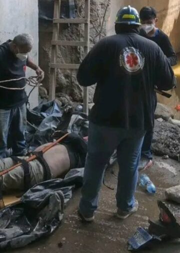 Recuperan cuerpo de motociclista tras caída de 10 metros en carretera a Santa Ana