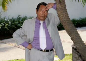 Tony Acosta, una de las voces más emblemáticas de El Salvador, fallece a los 79 años