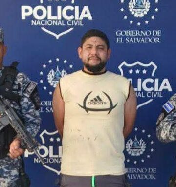 Sujeto agresivo capturado en Santa Ana Centro