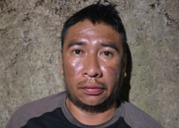 Detienen a hombre acusado de atacar con corvo a su pareja en Cuscatlán Sur