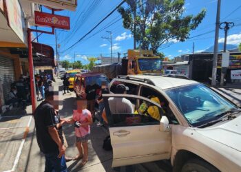 Accidente de tránsito en Quezaltepeque deja cuatro lesionados