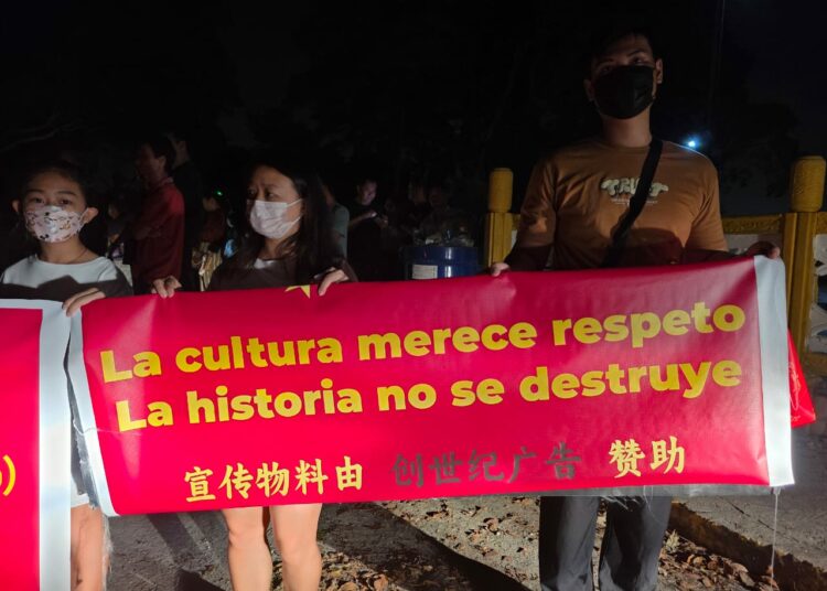 Comunidad chino panameña reclama respeto a su memoria histórica tras destrucción de monumento