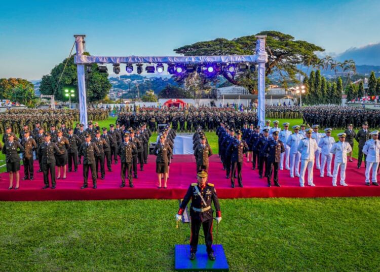 Nueva generación de oficiales se integra a la Fuerza Armada